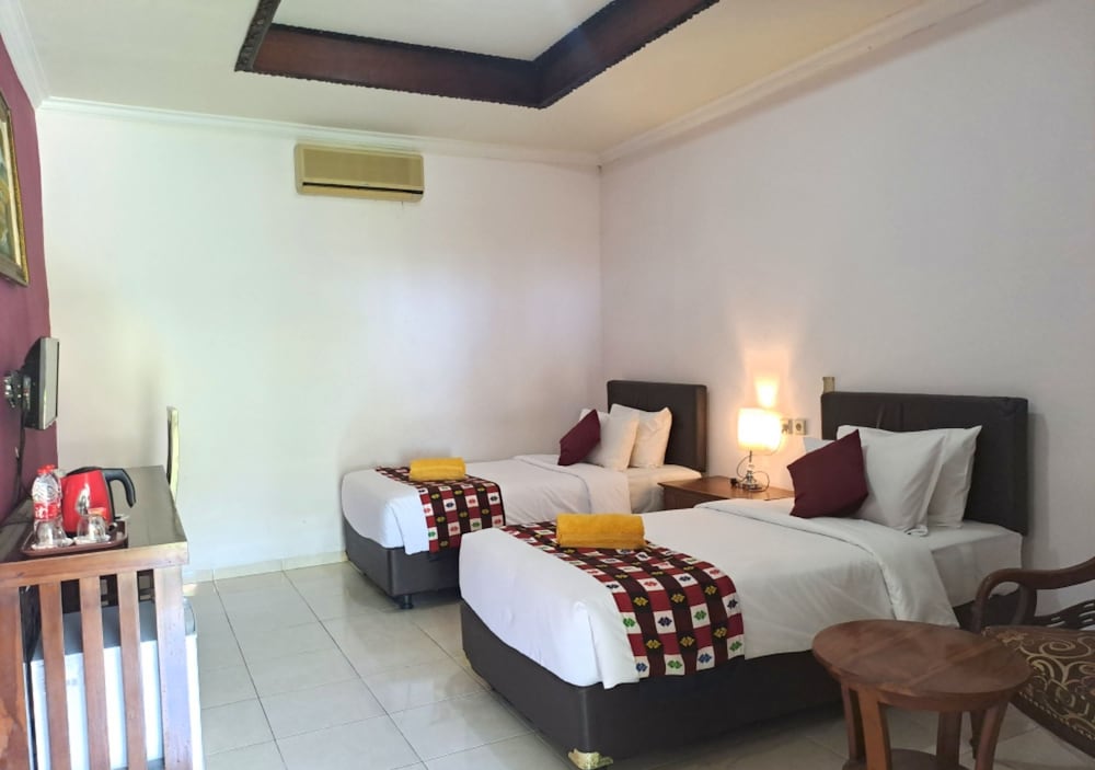 Lovina Beach Hotel 21/65