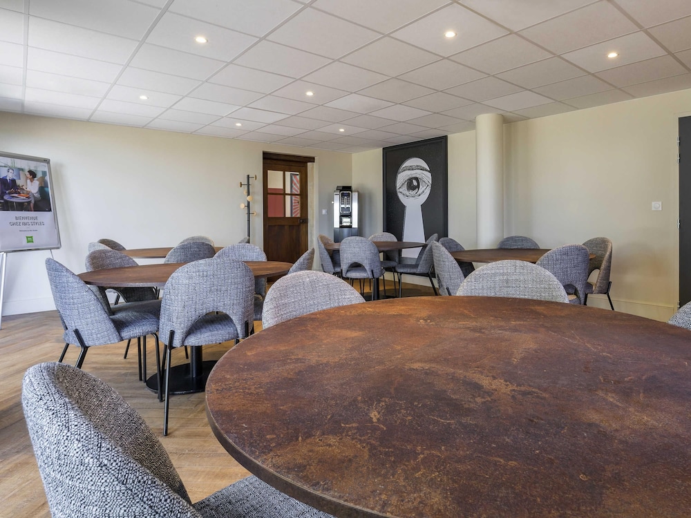ibis Styles Dijon Sud Domaine De Beauregard 21600 Longvic 45/64
