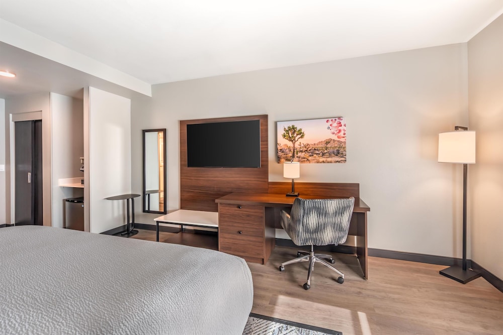 Best Western Plus Rialto 34/43
