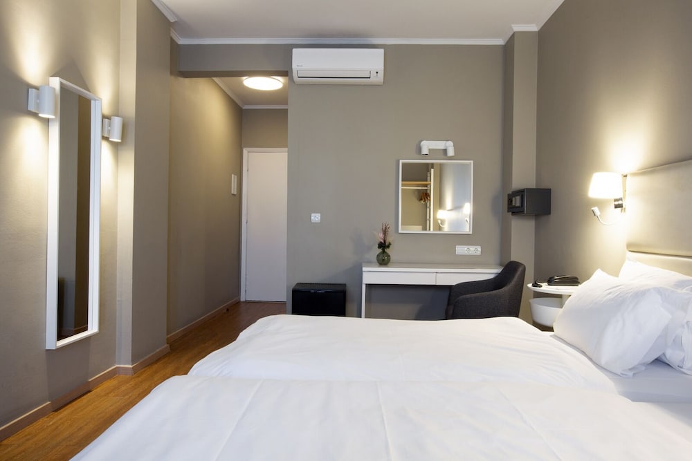 Hotel Abc 24/68