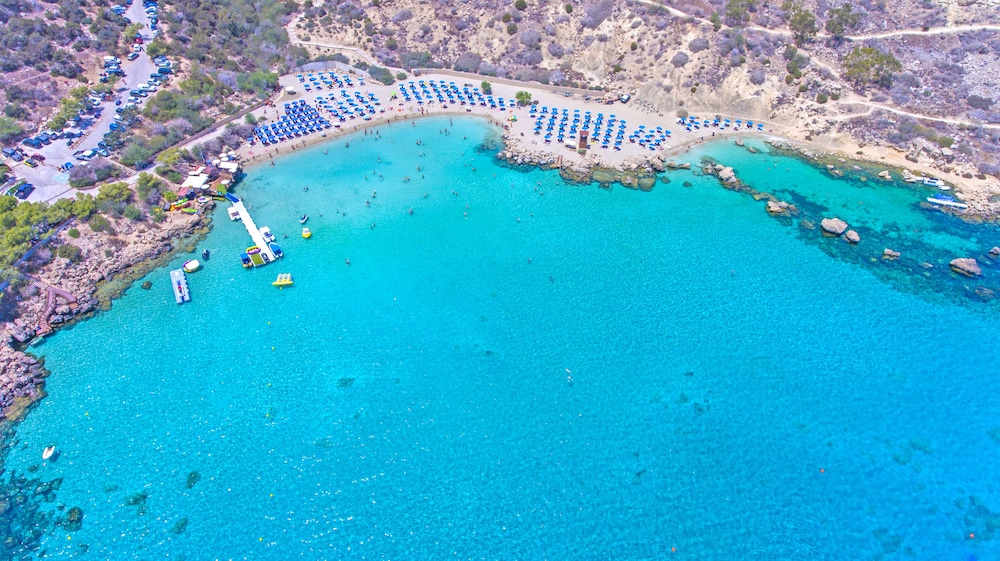 Tsokkos Beach Hotel 58/64