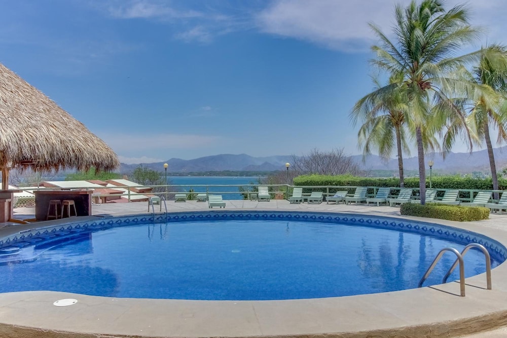 Flamingo Marina Resort 28/30