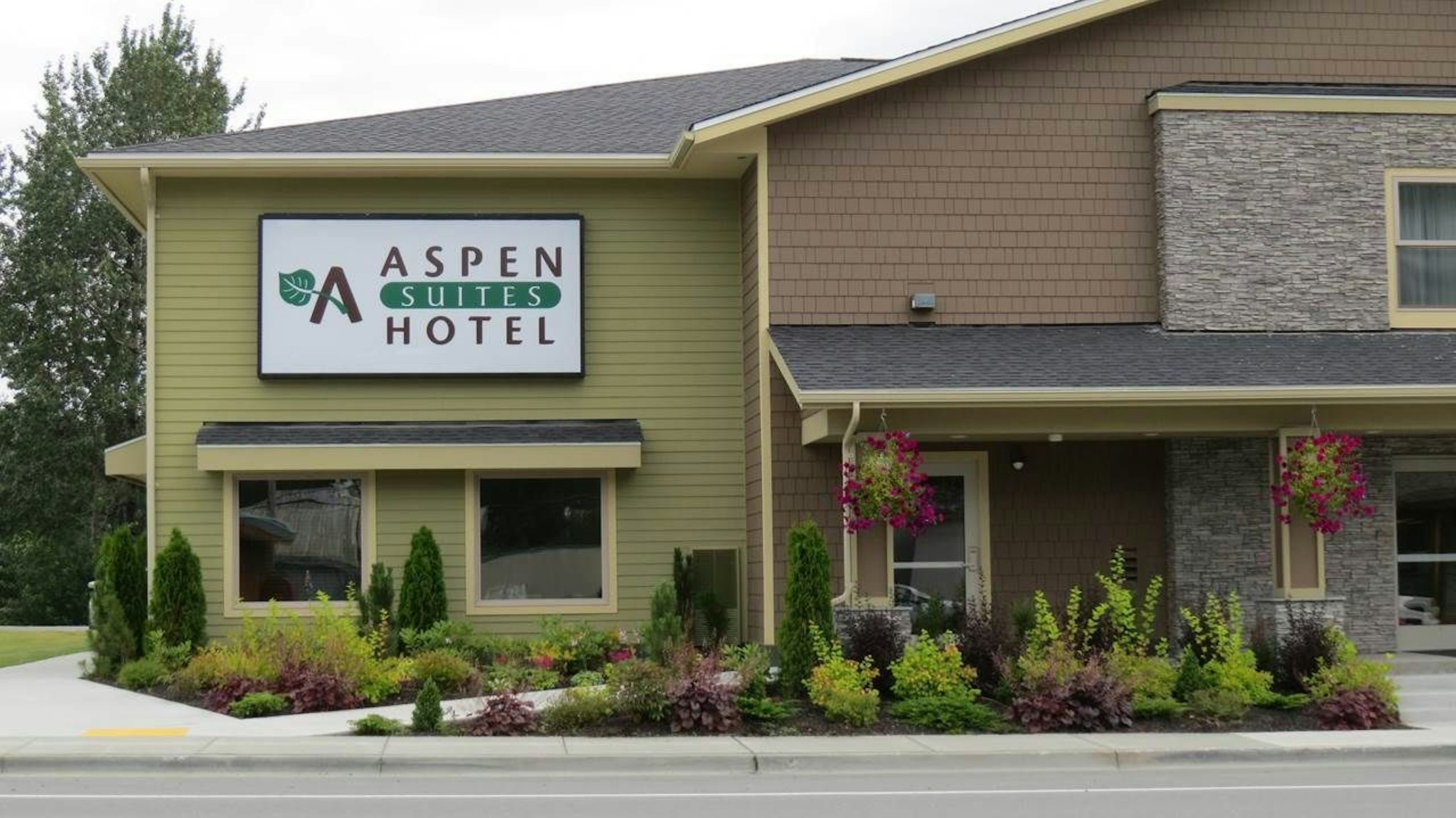 Aspen Extended Stay Suites 2/4