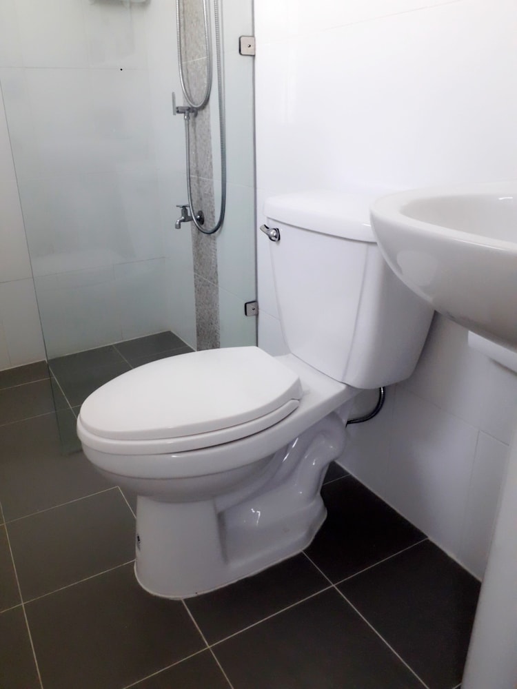 Northland House Hotel 20/22