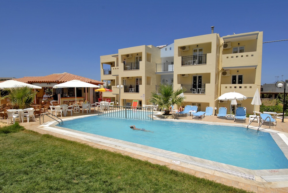 Sunshine Studios and Apartments 24/34