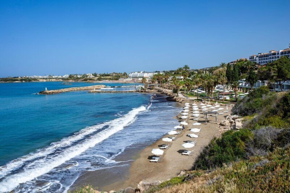 Coral Beach Hotel and Resort 92/95