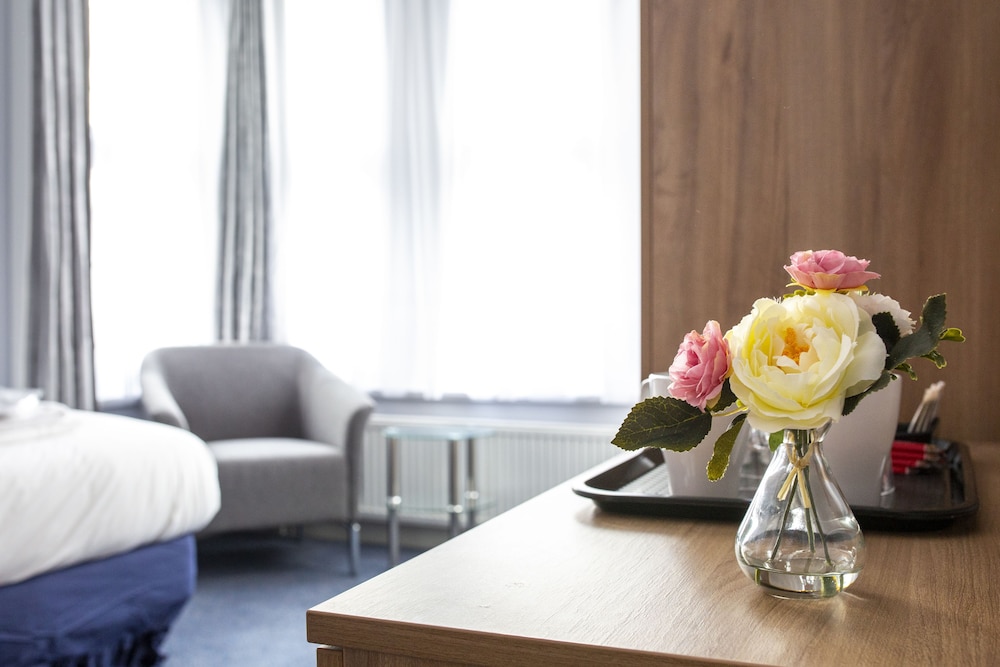 Wellesley Hotel 29/52