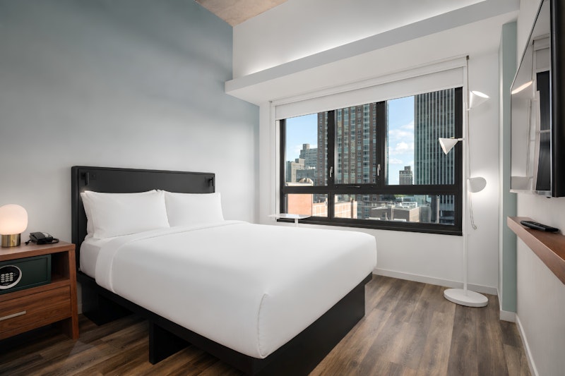 Motto By Hilton Philadelphia Rittenhouse Square 4/21