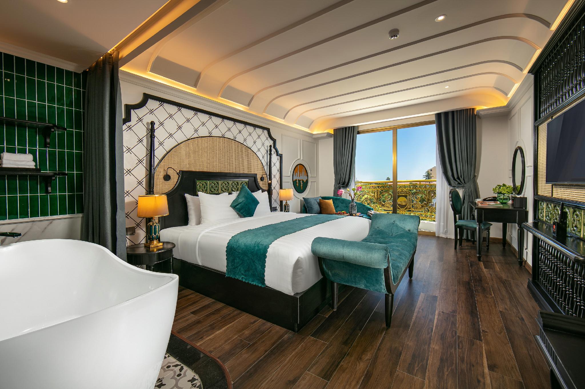 Deluxe, Double Bed