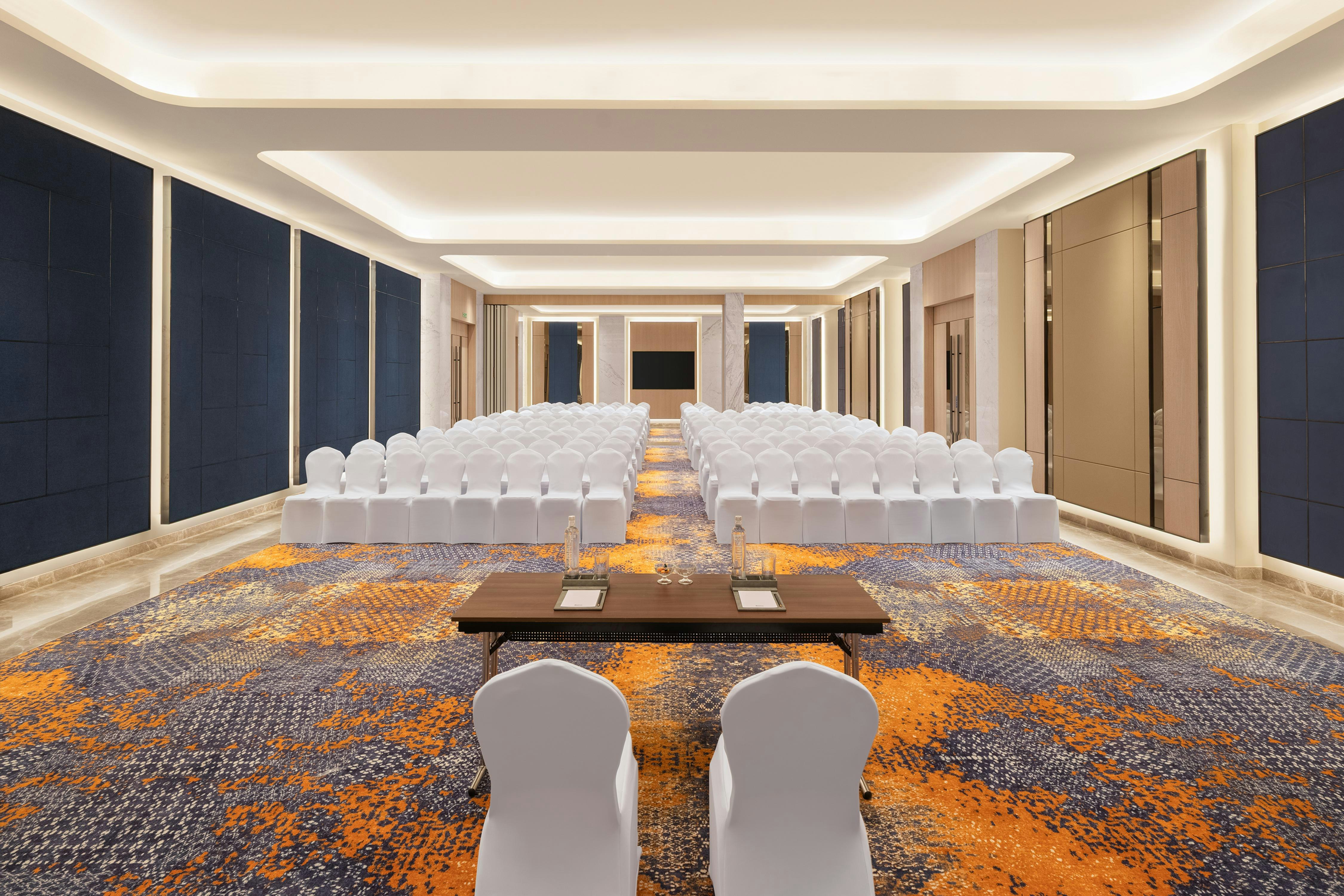 Hilton Garden Inn Surat City Centre 27/28