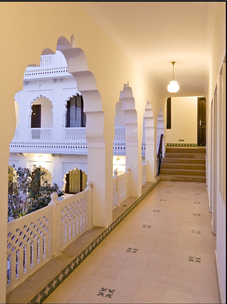 Khandwa Haveli 28/38