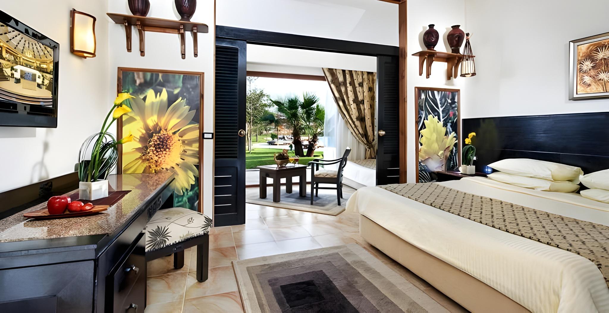 Bungalow, Garden View