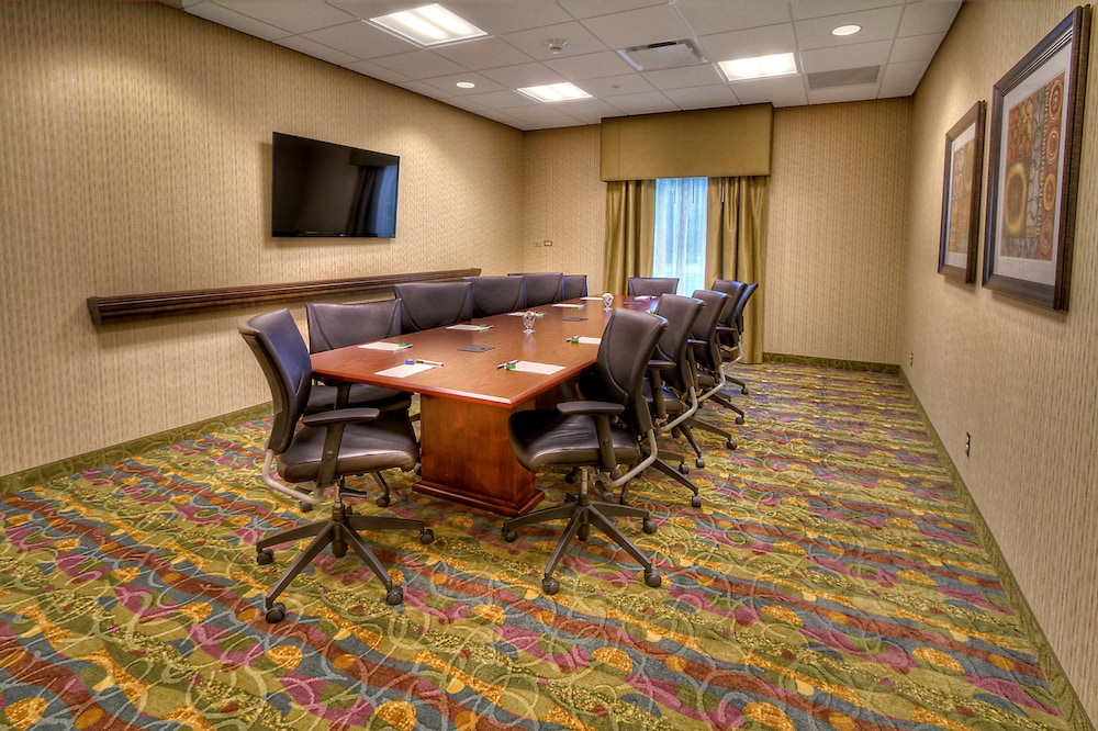 Hampton Inn And Suites Rochester/Henrietta 47/60