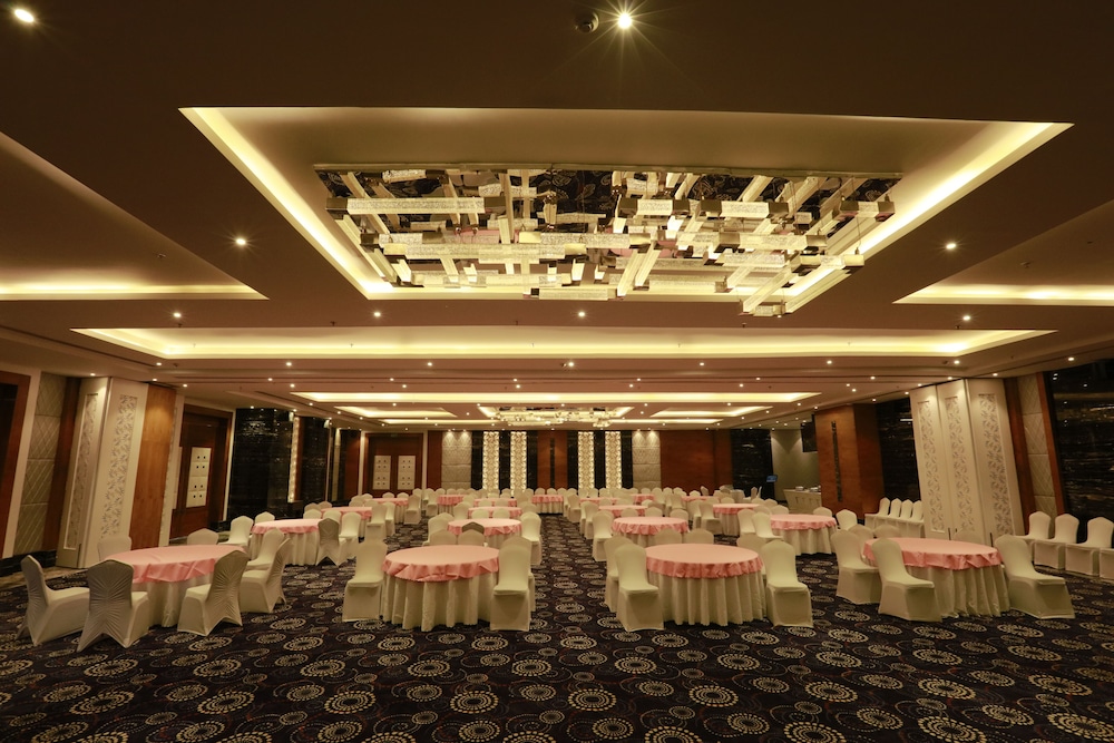 Hotel Pal Heights Mantra 35/47