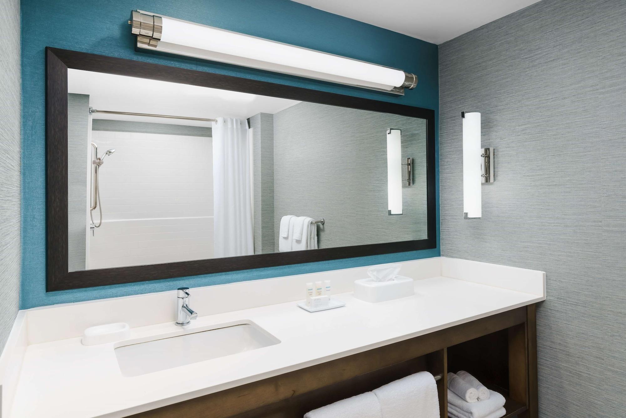 Suite, King Bed, Ocean Front, Homewood Suites by Hilton Myrtle Beach Oceanfront 2/2