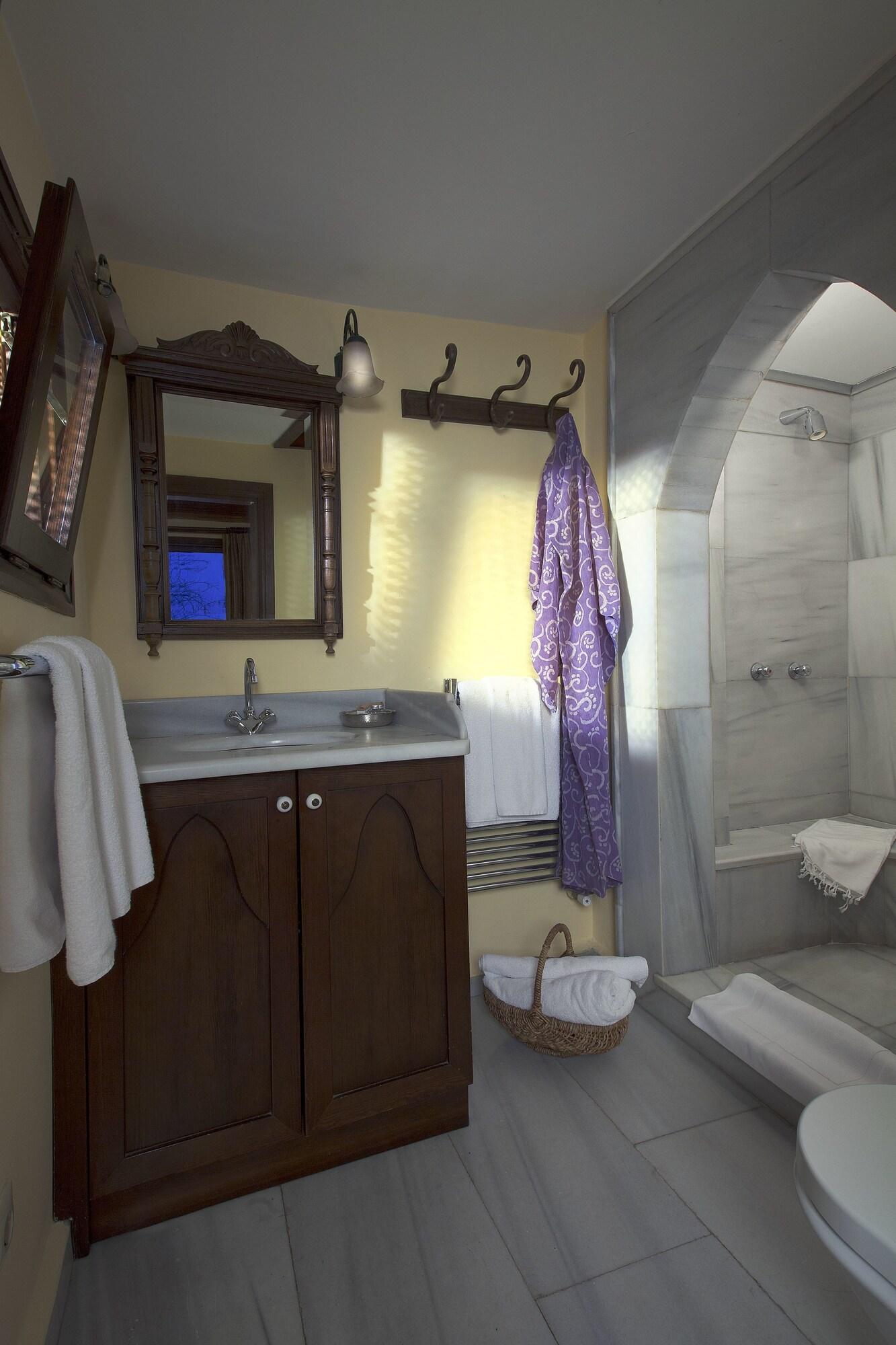 Hotel Empress Zoe 18/100
