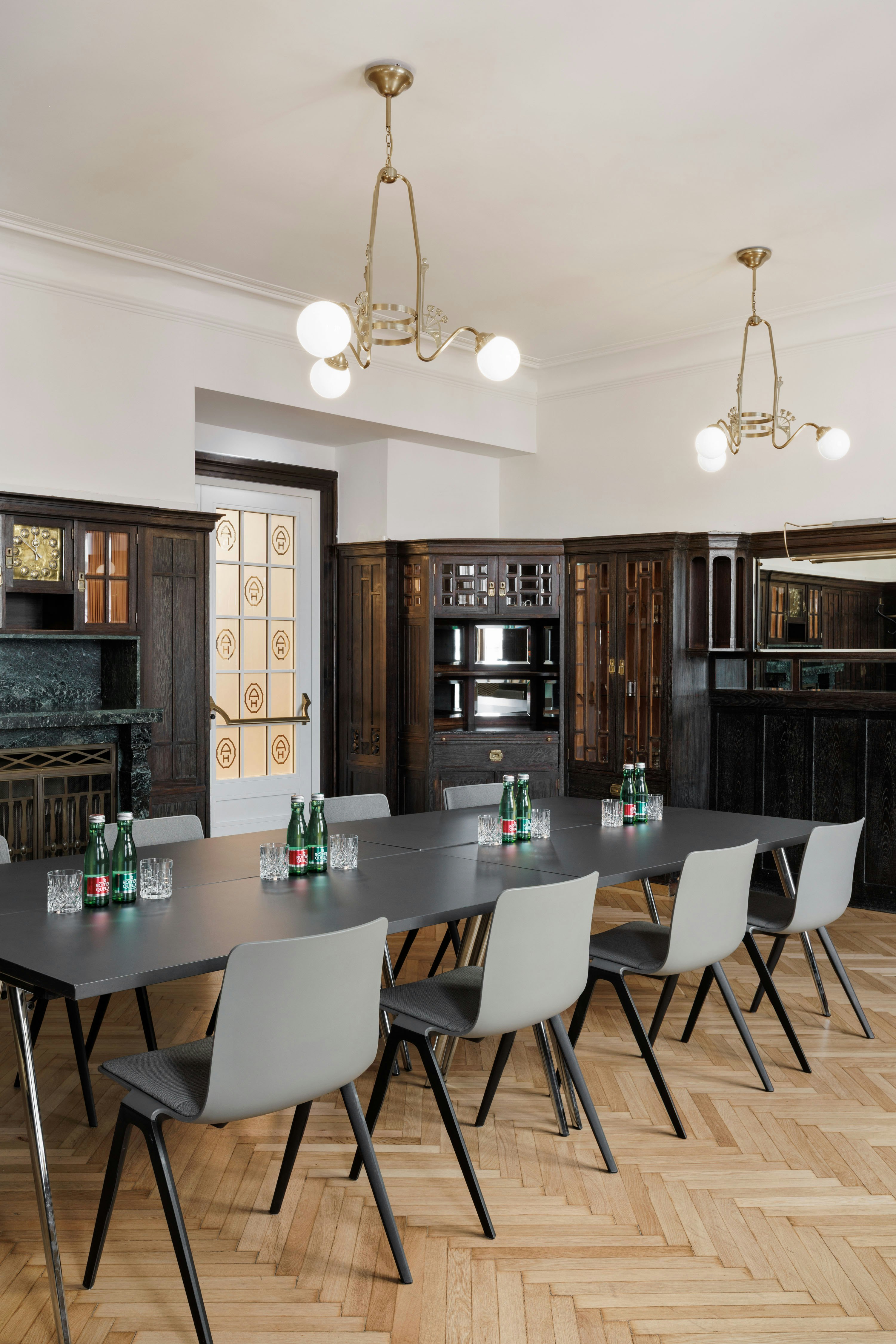 Hotel Astoria Vienna, Curio Collection by Hilton 51/54