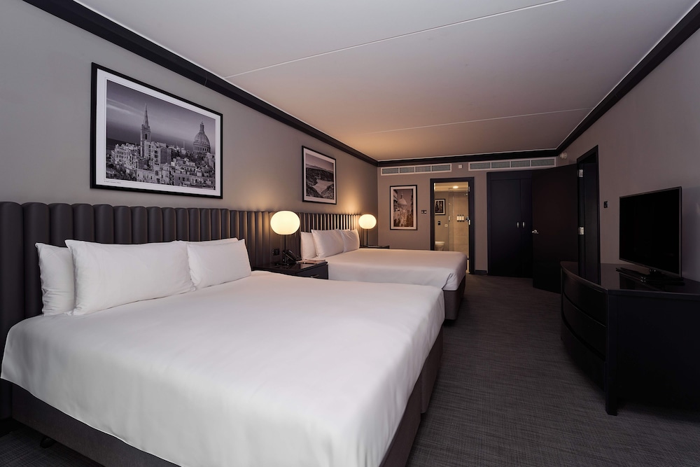 Grand, Suite, Multiple Beds, Club Lounge Access