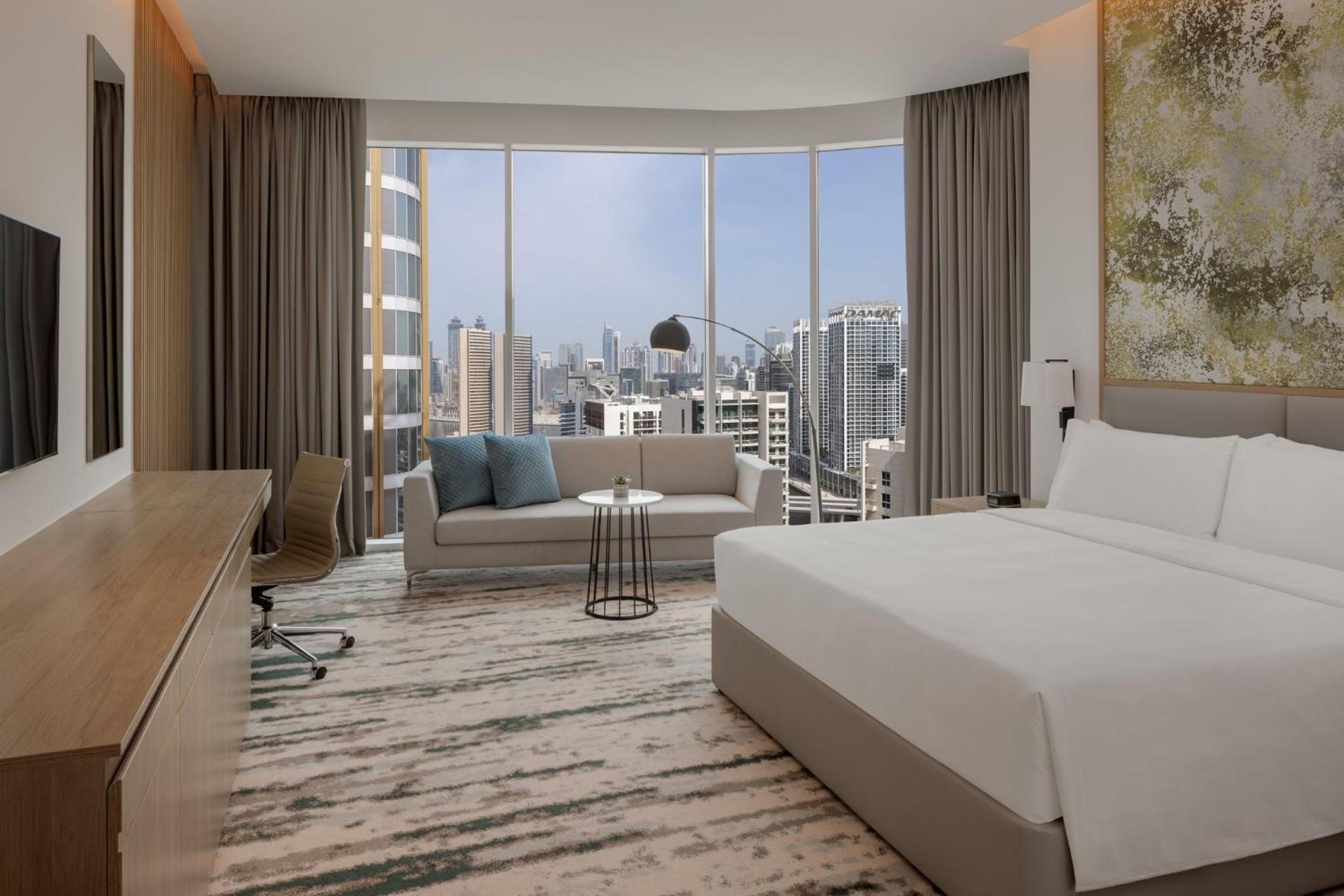1 Bedroom, Suite, King Bed, Burj Khalifa View, Sofa