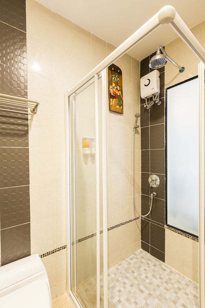 Lee Chiang Hotel 25/55