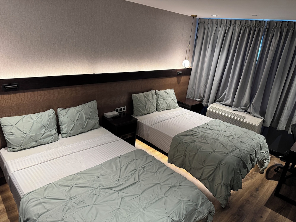 Hotel Mirage Brooklyn 10/38