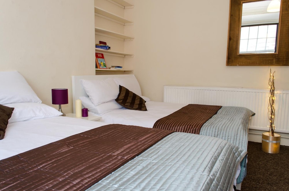 Campbell S Guest House 5/50