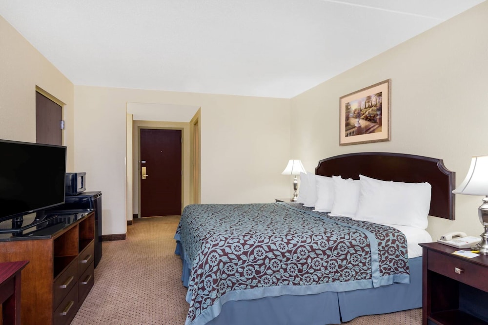 ROOM, KING BED, ACCESSIBLE
