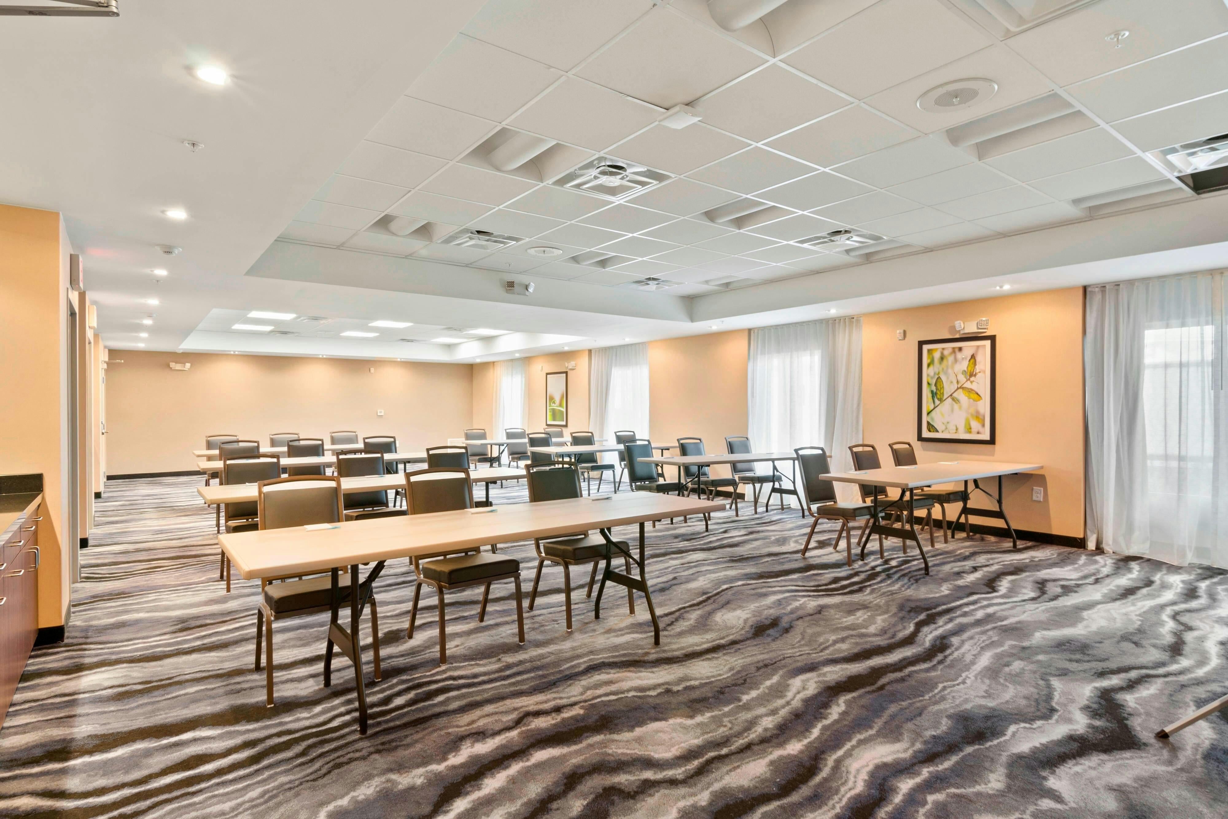 Fairfield Inn & Suites by Marriott St Petersburg North 20/25