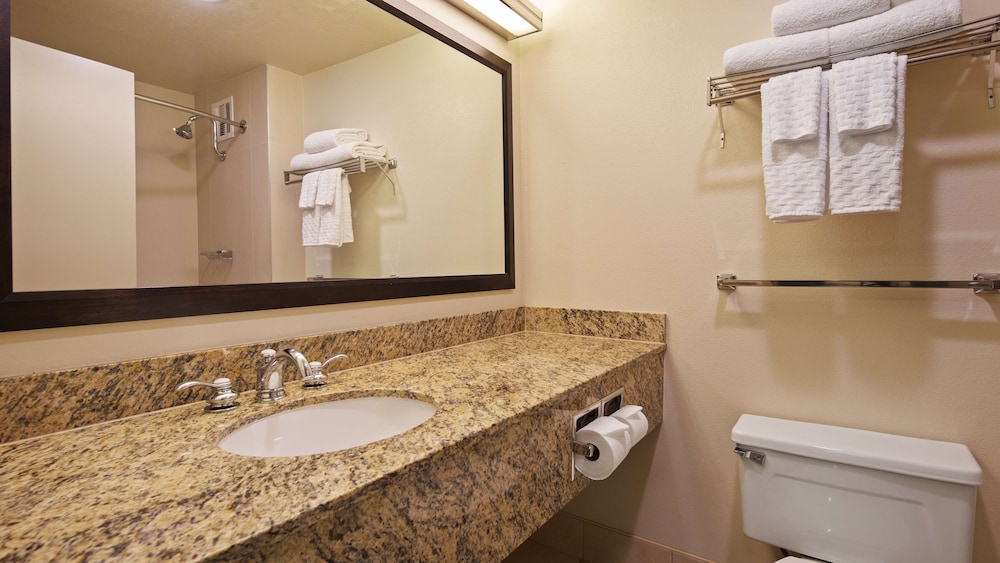 Best Western Plus Bayside Inn 20/39