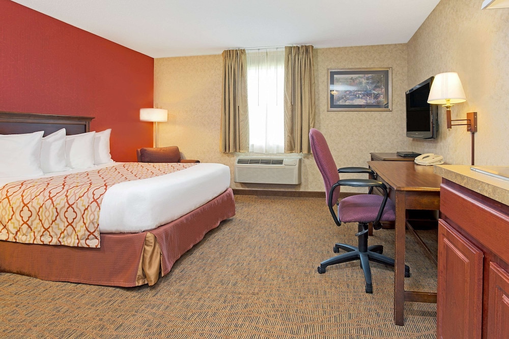 Hawthorn Extended Stay by Wyndham Cincinnati/Sharonville 11/24