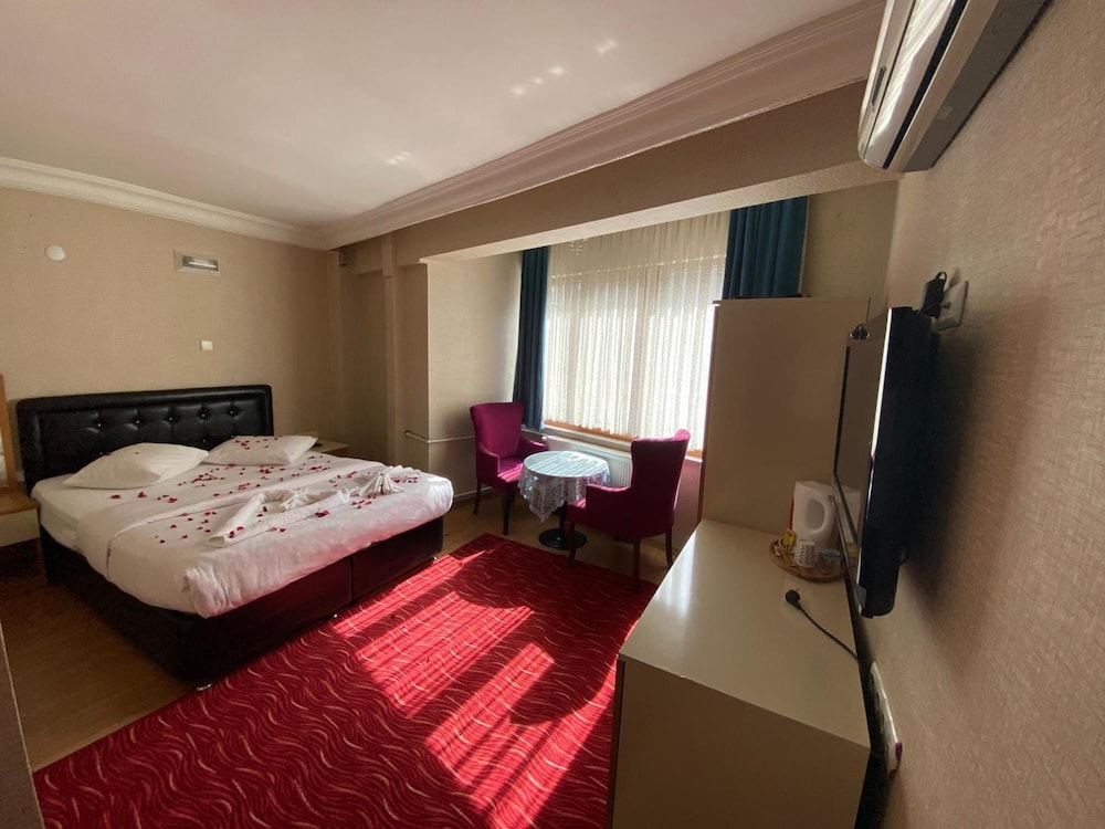 Bordo Hotel 7/38