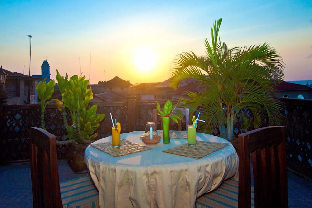Asmini Palace Hotel 40/46