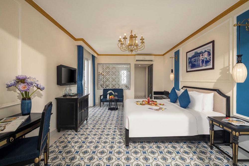 غرفة ديلوكس بسرير كينج بإطلالة على المسبح بحوض استحمام، Hoi An Blue Sky Boutique Spa 9/10