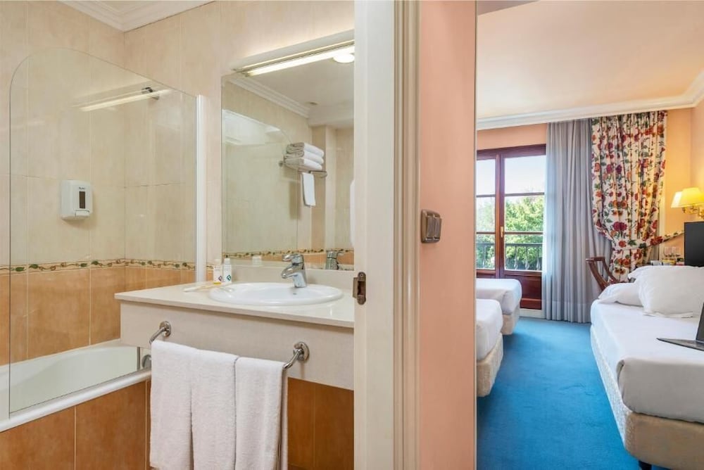 Hotel Urban Sondika By Eurotels 27/28