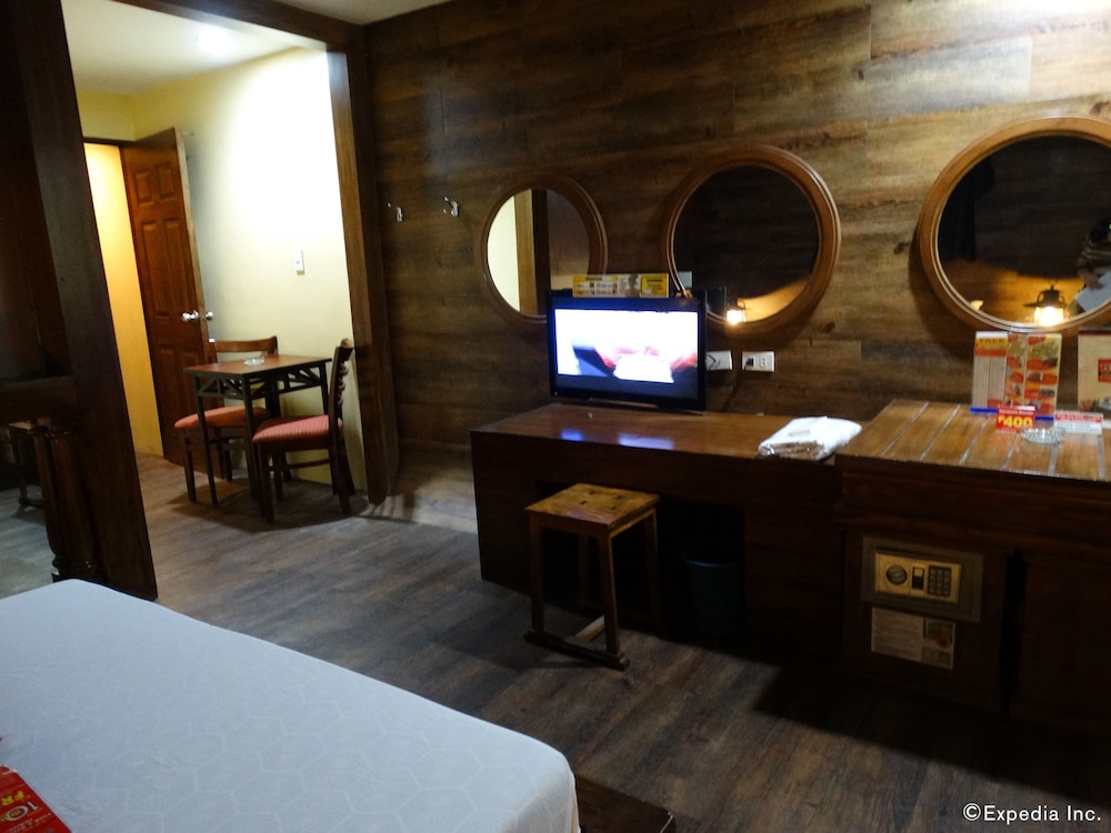 Hotel Sogo Quirino Motor Drive Inn 36/56
