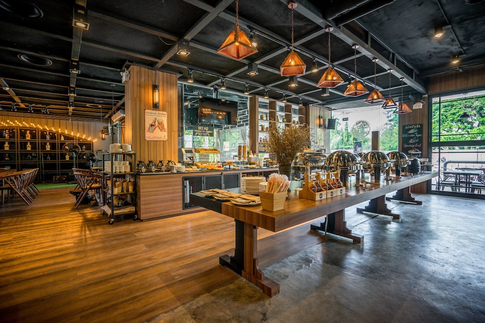 Onyx Hotel Bangkok 60/63