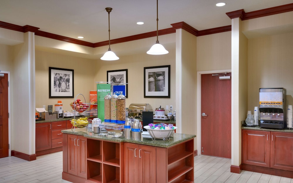 Hampton Inn Tremonton 42/51