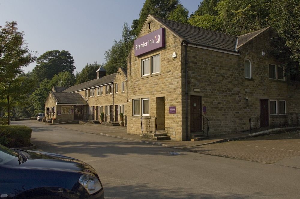 Premier Inn Halifax South 26/30