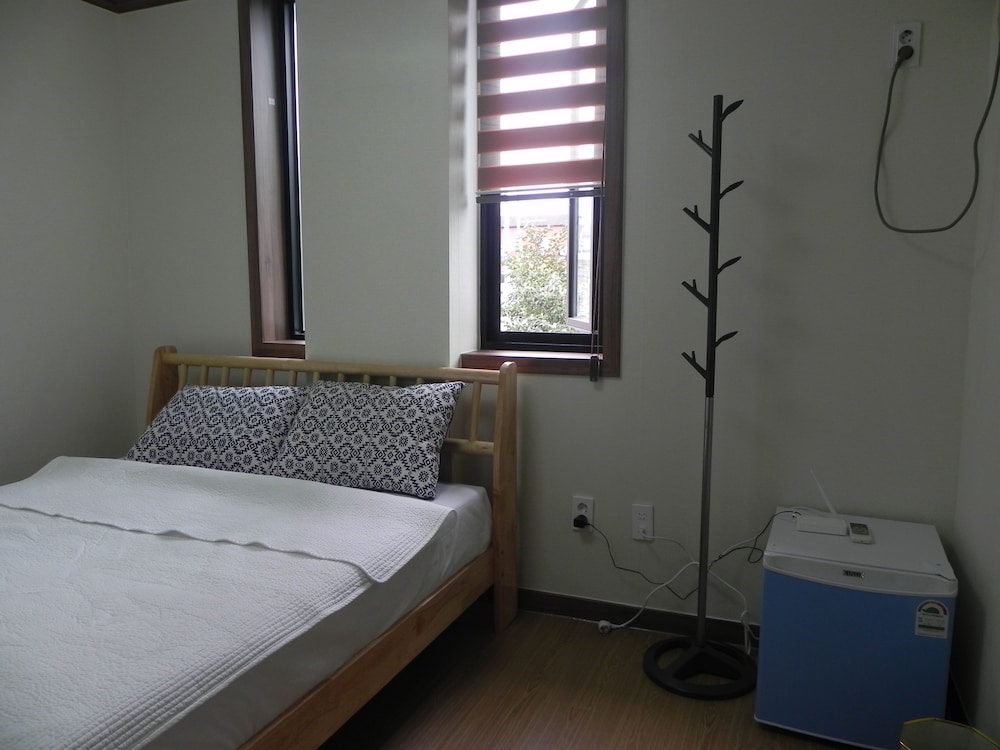 BASIC, DOUBLE BED