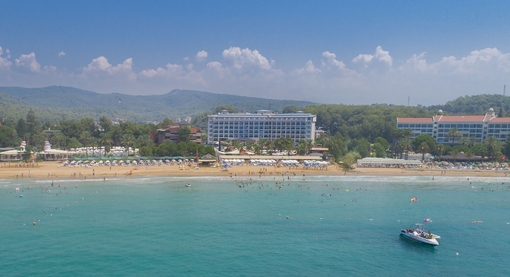 Annabella Diamond Hotel and Spa 30/36