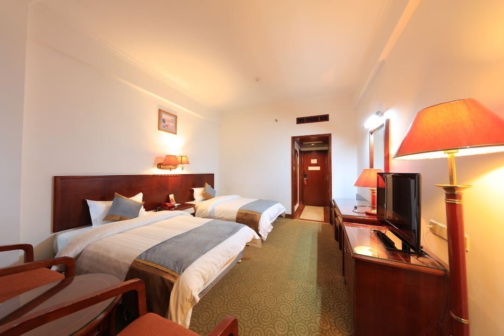 Five Rams City Hotel 18/28