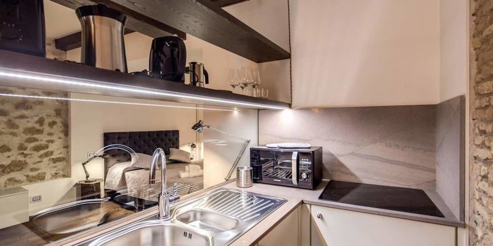 Trinita dei monti superior suite 18/23