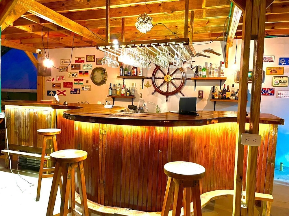 CABANAS AGUA DULCE 1/18