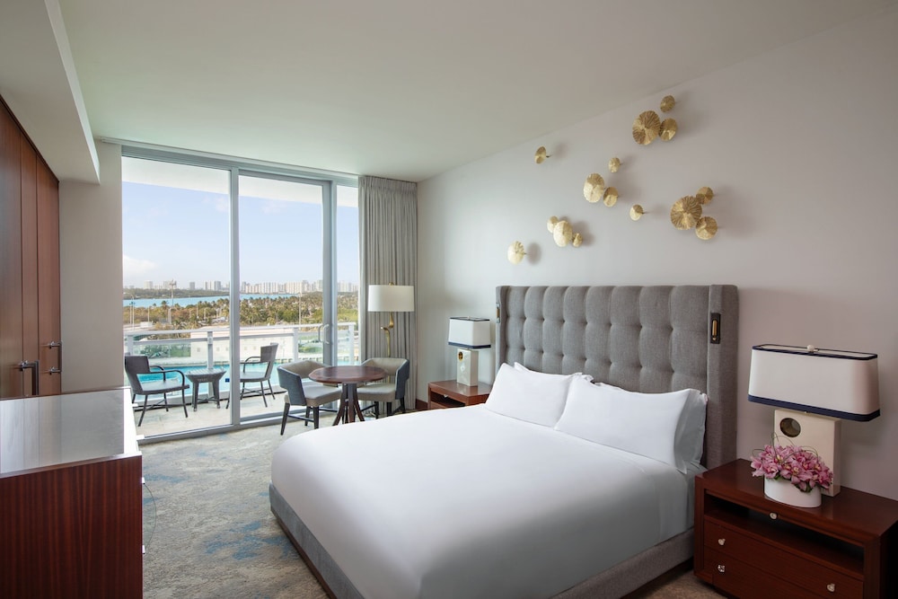 Room at Ritz Carlton Bal Harbour, BAL HARBOUR - FL