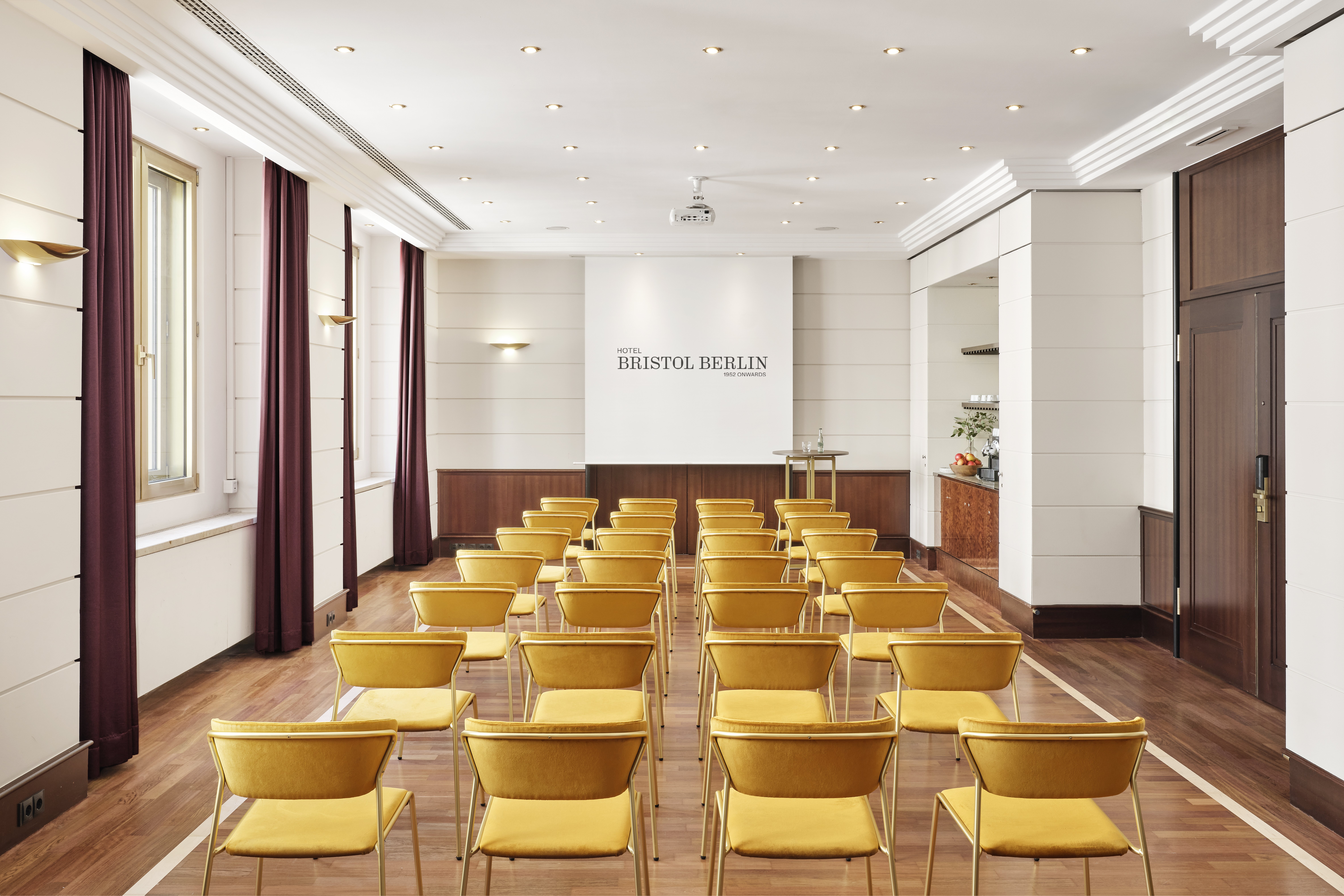 Hotel Bristol Berlin 75/84