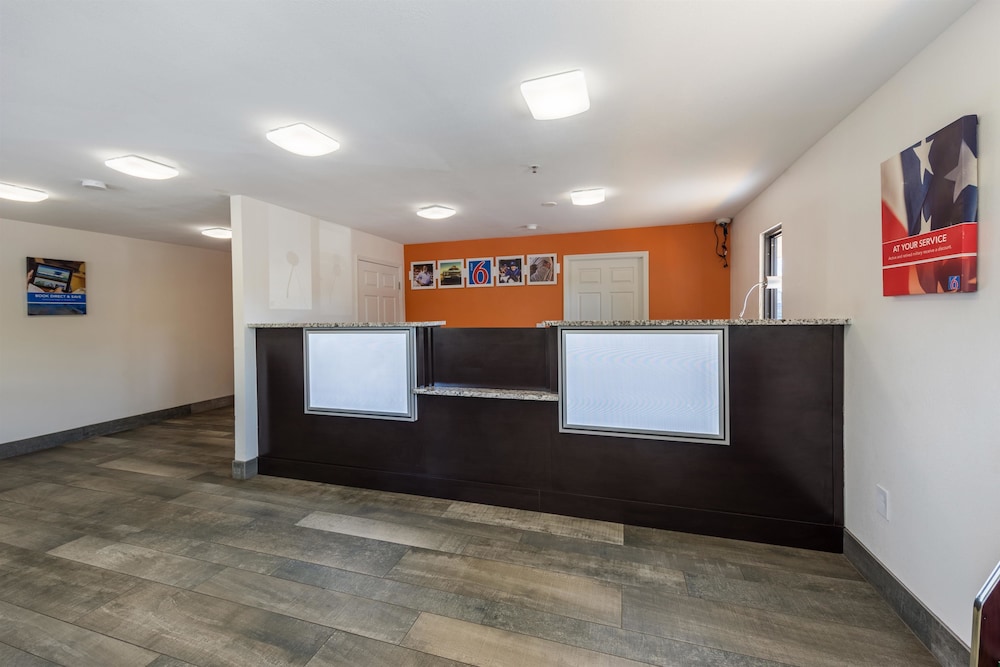 Motel6 Greenville, SC 7/60