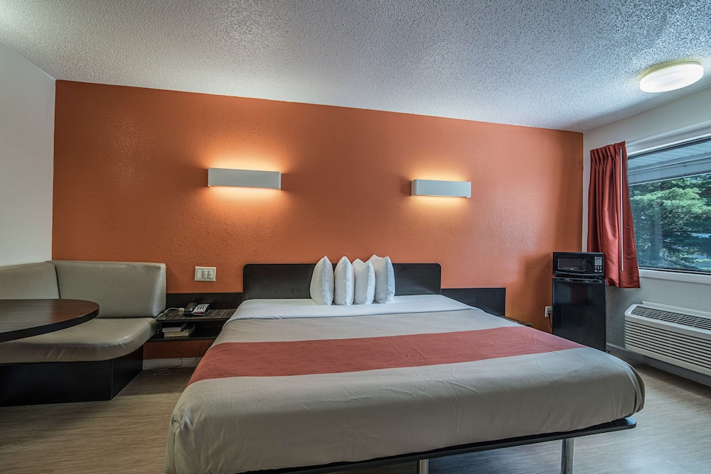 Motel6 Albany, NY - Airport 30/56