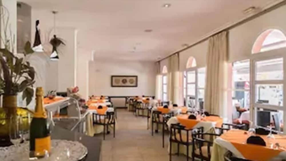 Apartamentos Marola Park 27/31