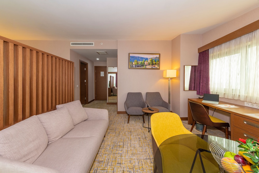 Land Park Hotel Avcilar 32/47