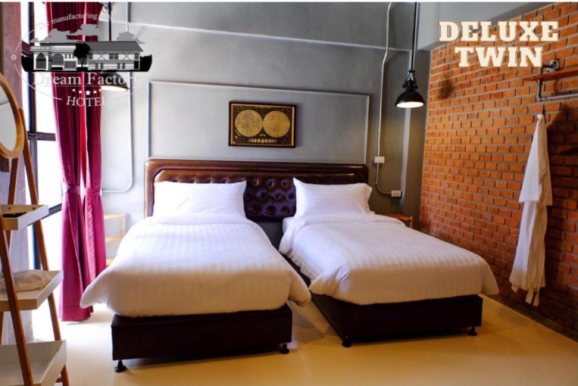 Dream Factory Hotel 10/39